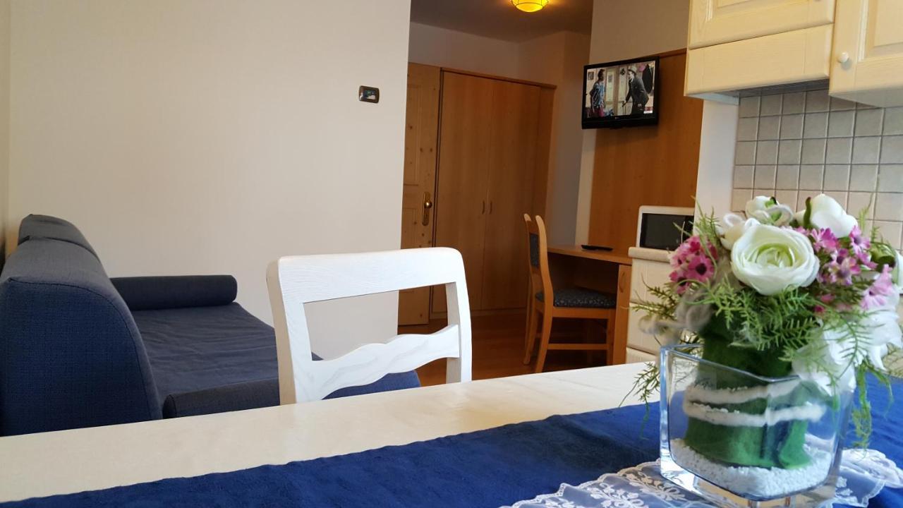 Bed & Breakfast Garni Arnica Molveno