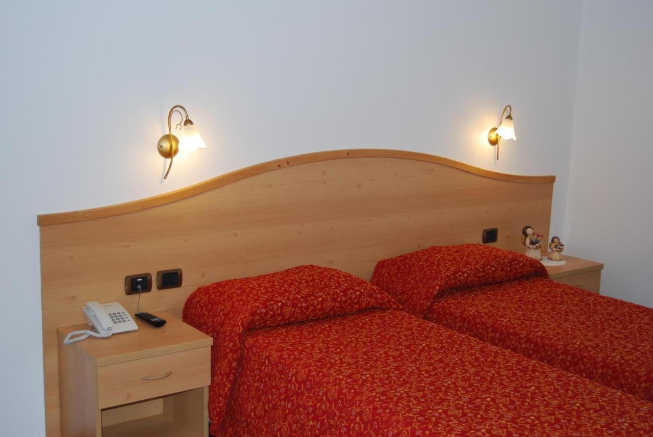 Bed & Breakfast Garni Arnica Molveno