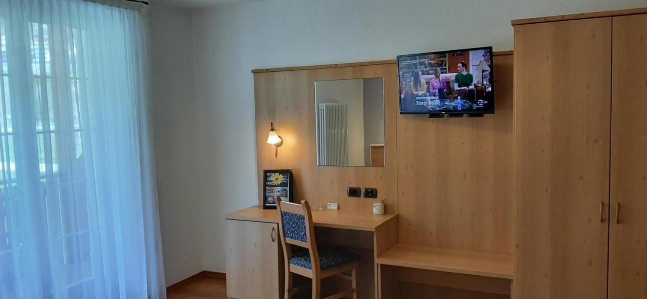 Garni Arnica Bed & Breakfast