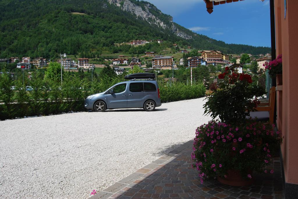 Garni Arnica Bed & Breakfast *