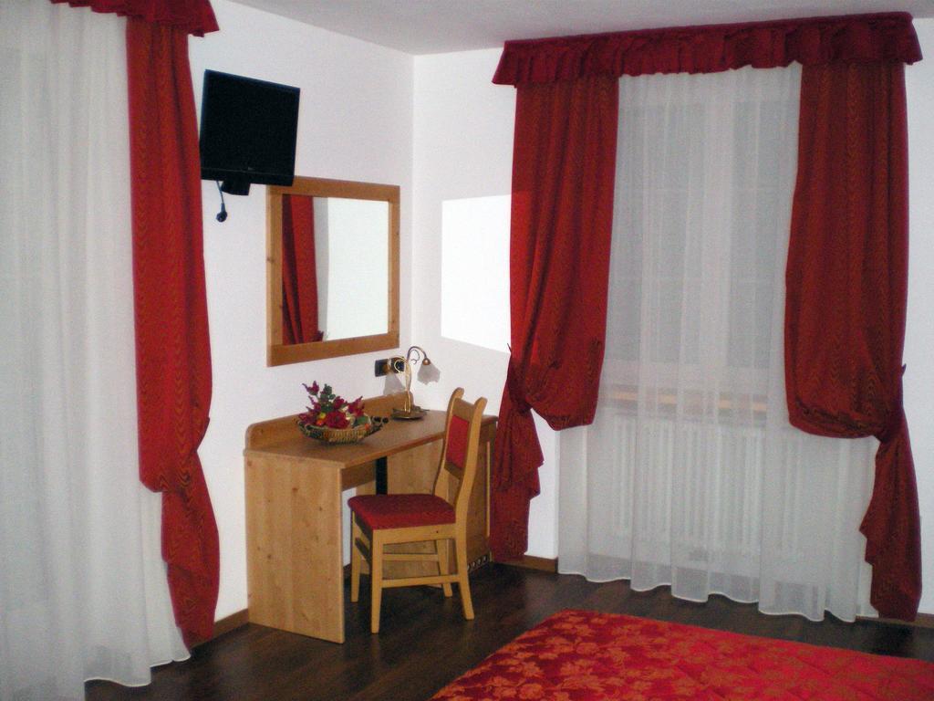 Garni Arnica Bed & Breakfast Molveno